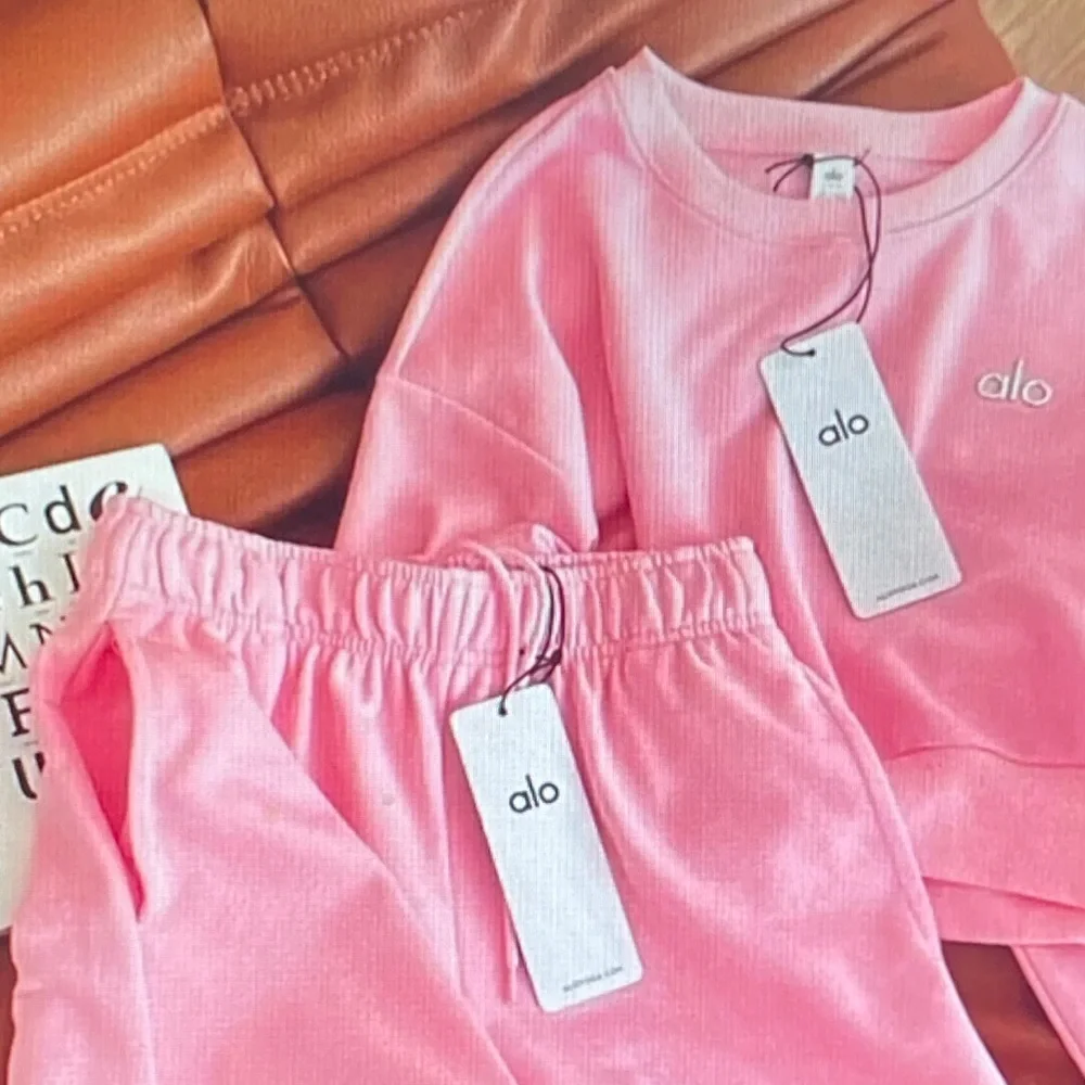 ALO Yoga Pink Velour Lounge Sweatshirt and Shorts Set Size M